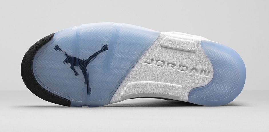 AIR JORDAN 5 RETRO "WHITE METALLIC"
